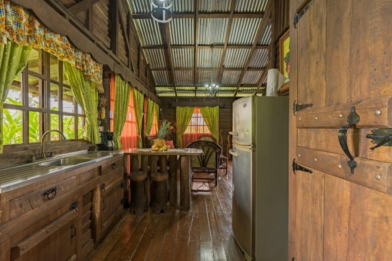 Cabanas Montanas Del Tenorio Rio Celeste Eksteriør billede